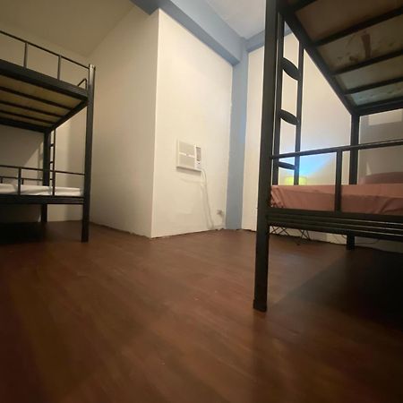 Lime Lite Manila Hostel Makati City Екстер'єр фото