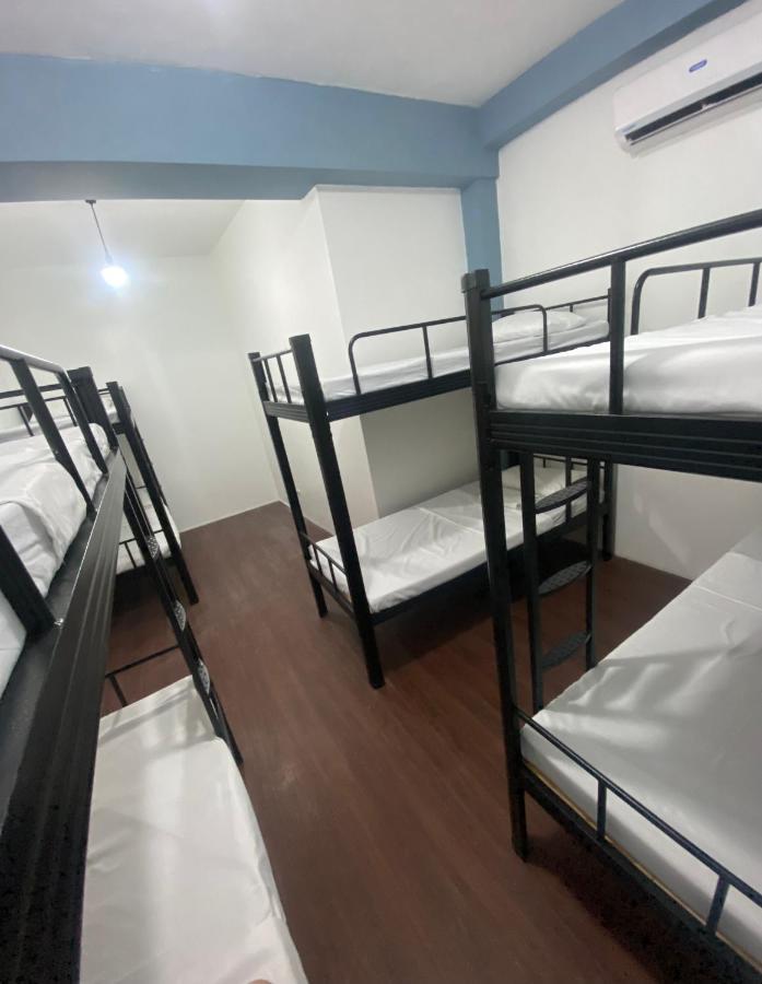 Lime Lite Manila Hostel Makati City Екстер'єр фото