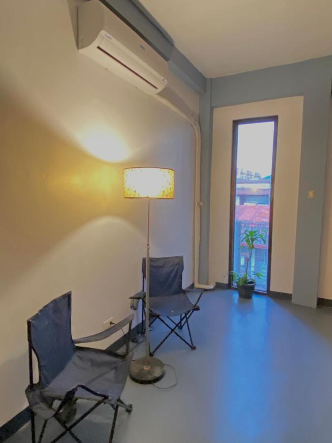 Lime Lite Manila Hostel Makati City Екстер'єр фото