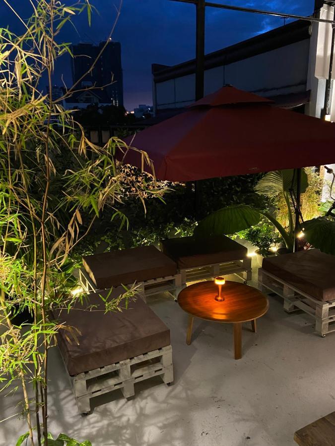 Lime Lite Manila Hostel Makati City Екстер'єр фото