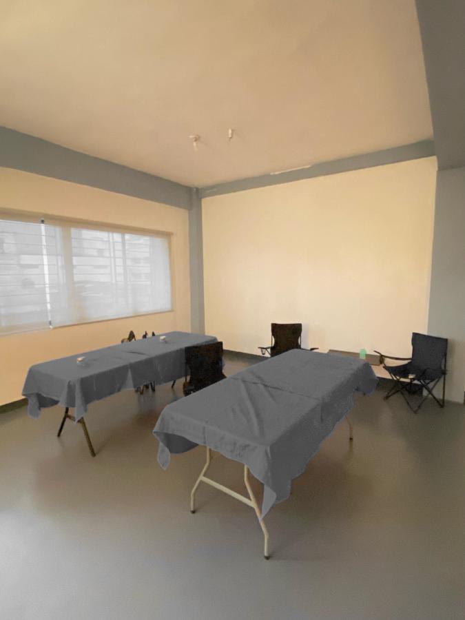 Lime Lite Manila Hostel Makati City Екстер'єр фото